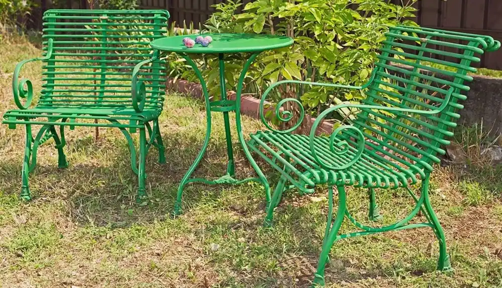 Neuheit Casa Padrino Jugendstil Gartentisch & Gartenstühle - verschiedene Farben - 3 Teiliges Gartenmöbel Set