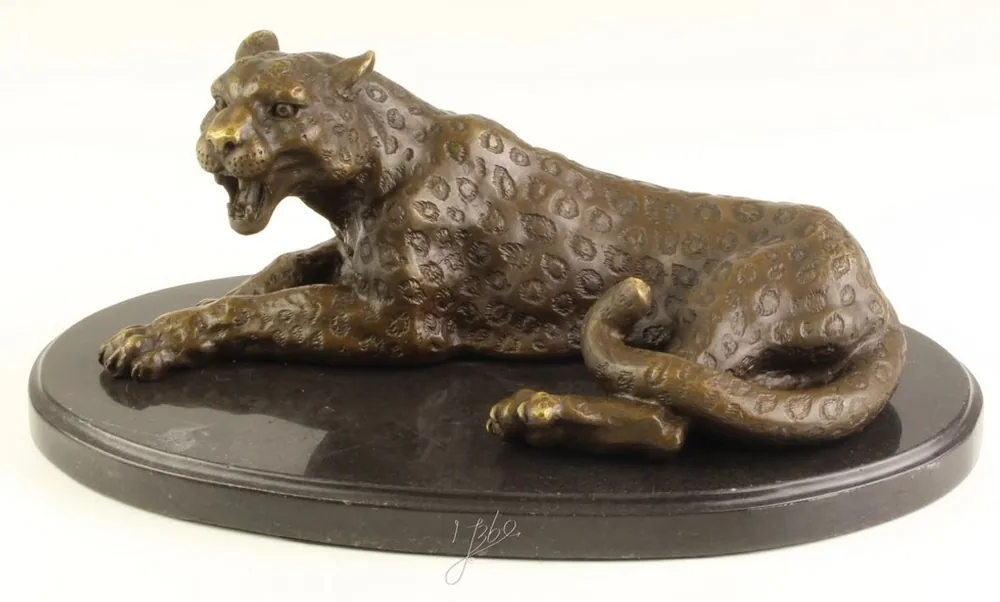 Casa Padrino Luxus Bronzefigur / Skulptur Leopard auf Marmorsockel 28,4 x 16,5 x H. 11,4 cm - Wohnzimmer Dekoration bronze Preisknaller