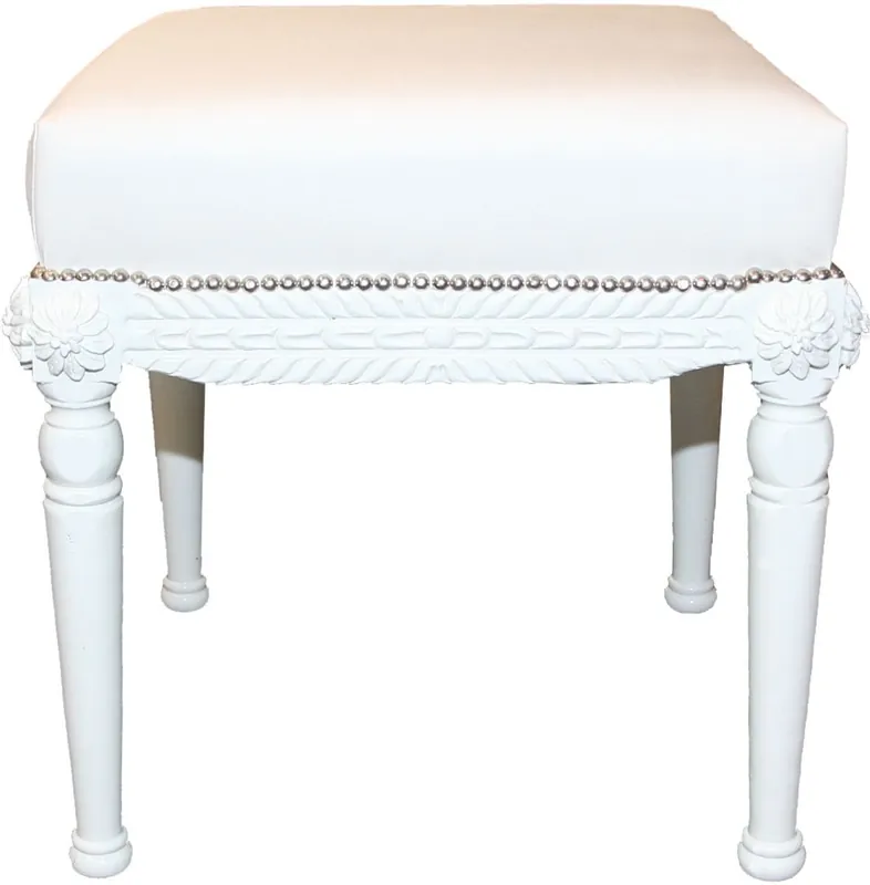 Casa Padrino Barock Antik Stil Sitzhocker in Weiß/Weiß B 56 cm, H 54 cm - Barock Sitzhocker Saisonangebot