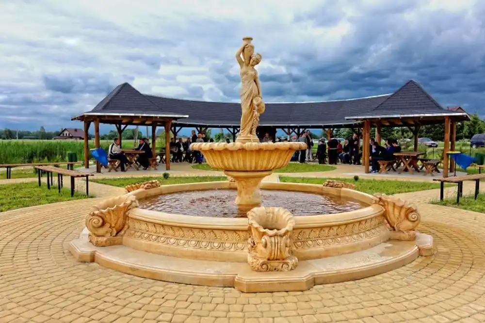 Günstig Casa Padrino Barock Springbrunnen / Gartenbrunnen Ø 445 x H. 251 cm - Prunkvoller Brunnen mit Meermuschel Wasserspeier