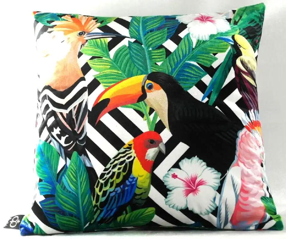 Bestpreis Casa Padrino Luxus Kissen Miami Parrots & Flowers Schwarz / Weiß / Mehrfarbig 45 x 45 cm - Feinster Samtstoff - Wohnzimmer Deko Zierkissen