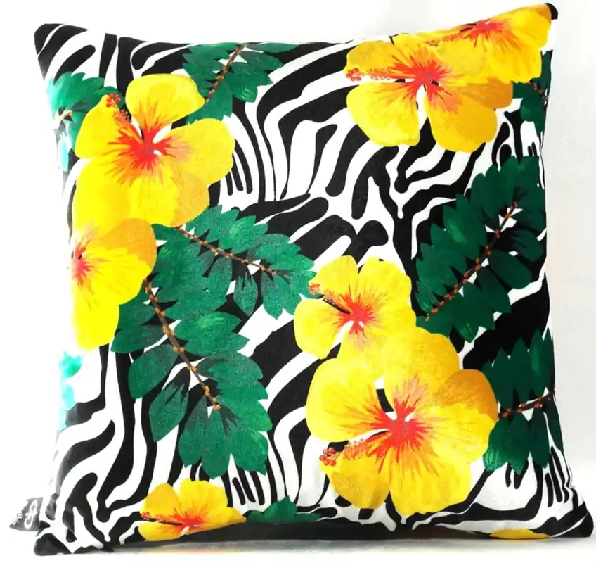 Jetzt Bestellen Casa Padrino Luxus Deko Kissen Florida Flowers Mehrfarbig 45 x 45 cm - Feinster Samtstoff - Dekoratives Wohnzimmer Kissen