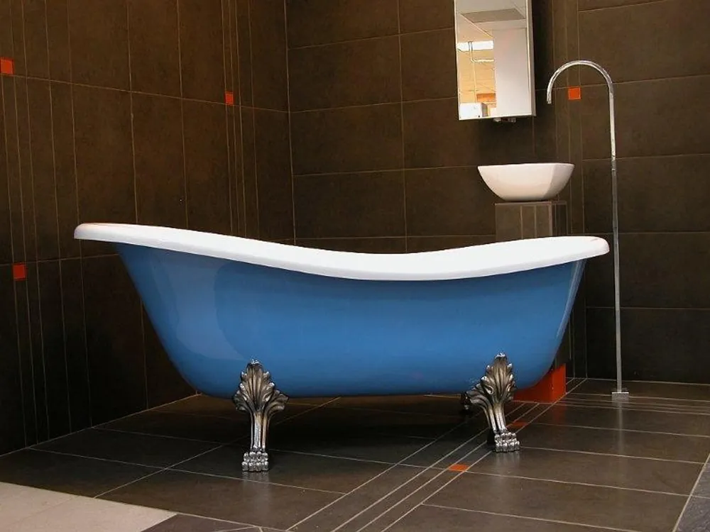 Freistehende Luxus Badewanne Jugendstil Roma Hellblau/Weiß/Chrome 1470mm - Barock Antik Badezimmer Nur Für Kurze Zeit