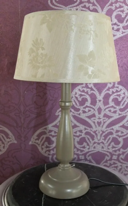 Casa Padrino Barock Tischleuchte Elegant und Edel Grau/Creme 43 x 24.5 cm Expressversand