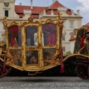 Direkt Vom Hersteller Casa Padrino Luxus Barock Königskutsche Naturfarben / Gold / Rot - Prunkvolle Pferde Kutsche im Barockstil - Luxus Qualität - Edel & Prunkvoll