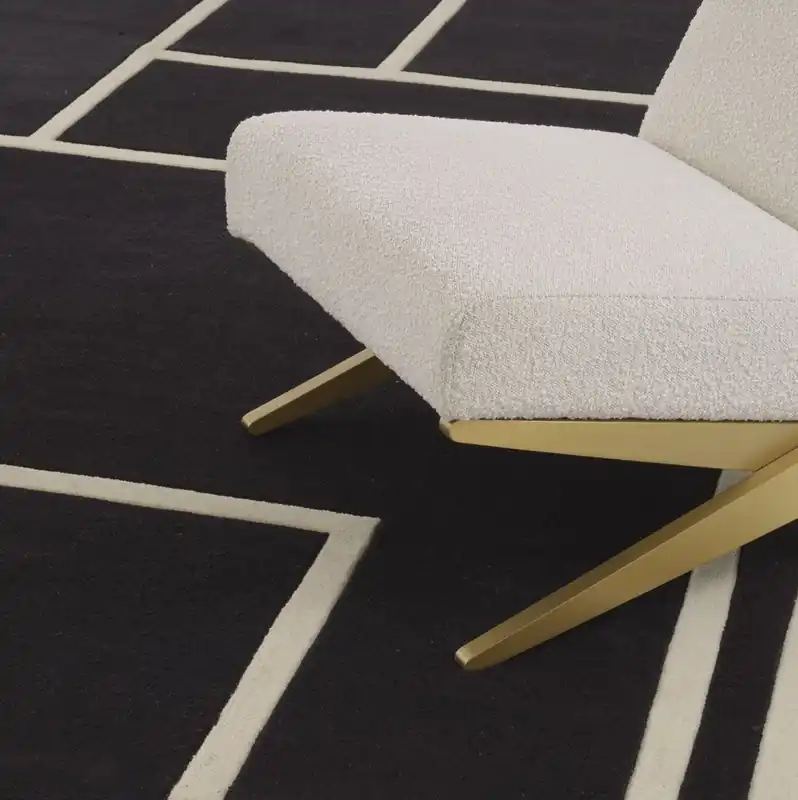 Nur Heute Casa Padrino Luxus Teppich Schwarz / Cremefarben 300 x 400 cm - Handgetufteter Wohnzimmer Teppich aus 100% Neuseeland Wolle - Luxus Qualität