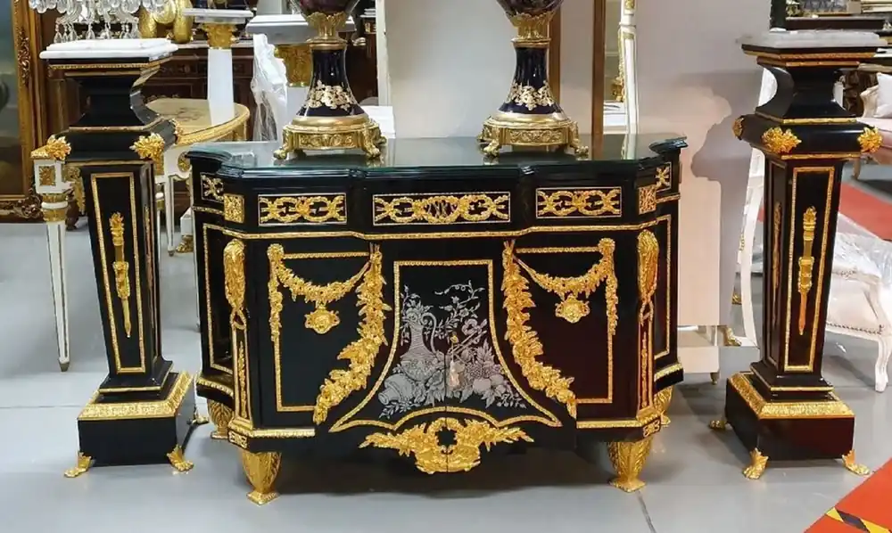 Schnäppchen Casa Padrino Luxus Barock Möbel Set Schwarz / Gold - 1 Barock Kommode und 2 Barock Säulen - Prunkvolle Barock Möbel
