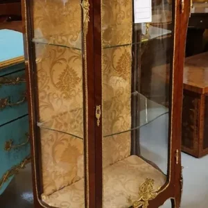 Top-Preis Casa Padrino Barock Vitrine Braun / Gold - Prunkvoller Barock Vitrinenschrank mit Glastür - Handgefertigte Barock Wohnzimmer Möbel