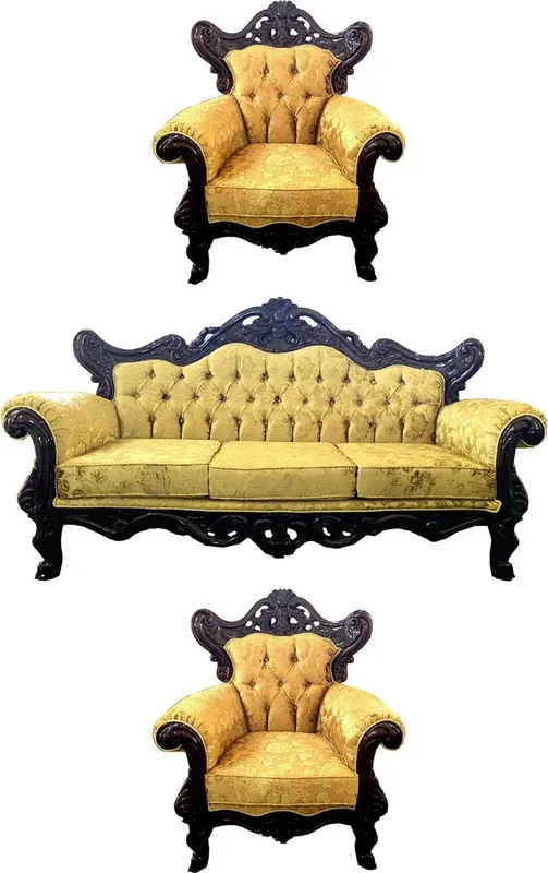 Casa Padrino Luxus Barock Wohnzimmer Set Gold mit Muster / Dunkelbraun - 1 Barock Sofa & 2 Barock Sessel - Wohnzimmer Möbel im Barockstil - Edel & Prunkvoll Neue Kollektion