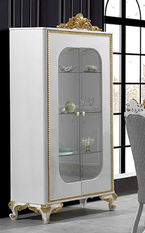 Casa Padrino Luxus Barock Vitrine Weiß / Gold - Handgefertigter Massivholz Vitrinenschrank mit 2 Glastüren - Prunkvolle Barock Möbel Aktuell