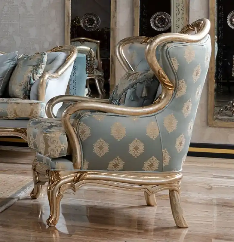 Casa Padrino Luxus Barock Ohrensessel Hellblau / Silber / Gold - Prunkvoller Wohnzimmer Sessel im Barockstil - Barock Möbel Preisknaller
