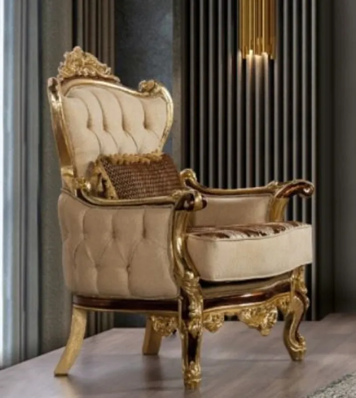 Casa Padrino Luxus Barock Sessel Beige / Braun / Gold - Prunkvoller Wohnzimmer Sessel mit Muster - Barock Wohnzimmer Möbel Knallerangebot