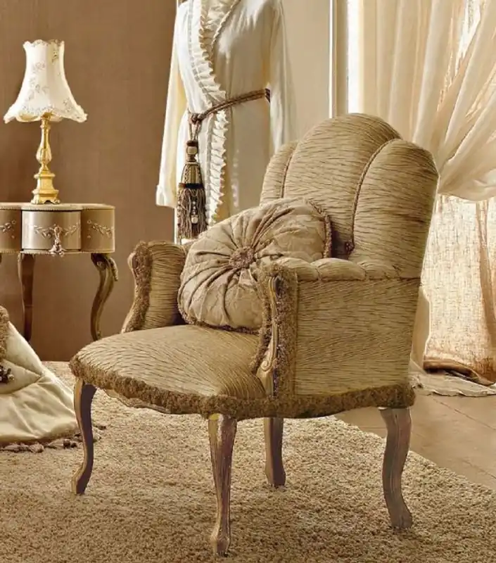 Casa Padrino Luxus Barock Wohnzimmer Sessel Beige / Braun - Hochwertige Barock Wohnzimmer & Hotel Möbel - Erstklassische Qualität - Made in Italy Versand Am Gleichen Tag