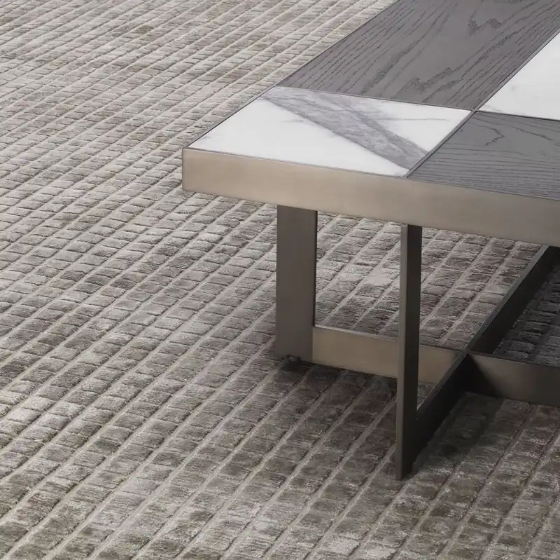 Casa Padrino Luxus Viskose Teppich Grau 300 x 400 cm - Handgewebter Wohnzimmer & Hotel Teppich - Wohnzimmer Deko Accessoires - Luxus Qualität Sonderangebot