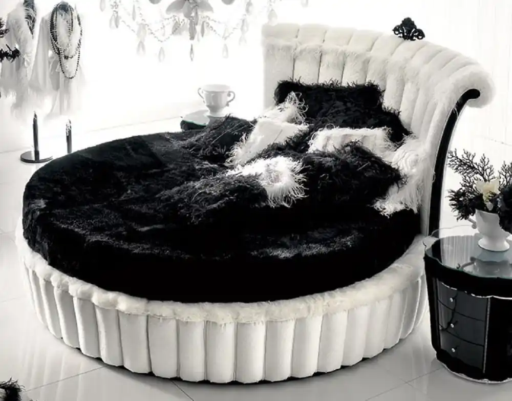 Casa Padrino Luxus Barock Rundbett Weiß / Schwarz - Rundes Barock Bett mit Matratze - Prunkvolle Barock Schlafzimmer & Hotel Möbel - Erstklassische Qualität - Made in Italy Letzte Chance