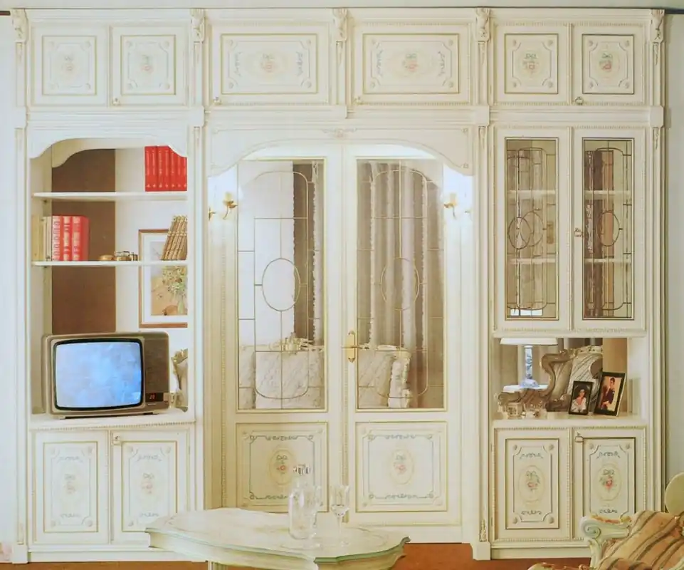 Casa Padrino Luxus Barock Schrank Weiß / Mehrfarbig / Gold - Barockstil Massivholz Wohnzimmerschrank - Barock Wohnzimmer Möbel - Luxus Qualität - Made in Italy Saisonangebot