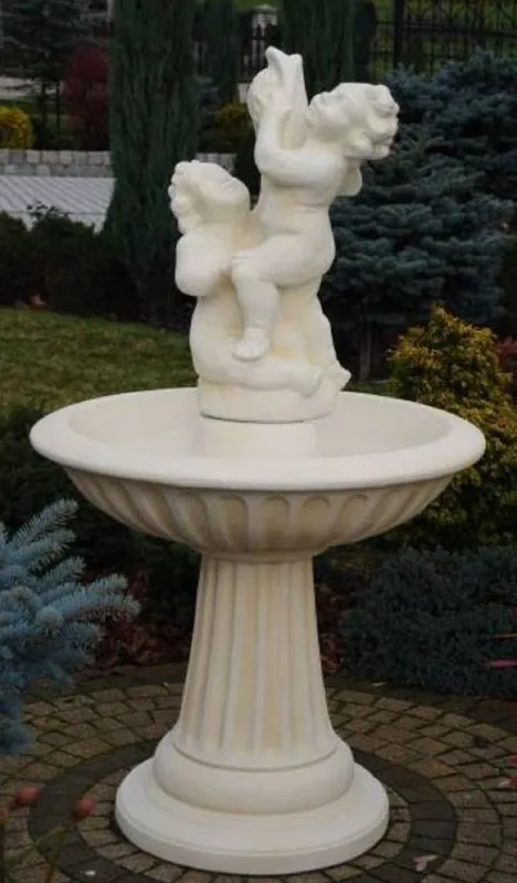 Casa Padrino Jugendstil Springbrunnen Kinder mit Fisch Weiß Ø 92 x H. 161 cm - Prunkvoller Gartenbrunnen - Gartendeko Brunnen - Barock & Jugendstil Garten Deko Accessoires Sonderaktion