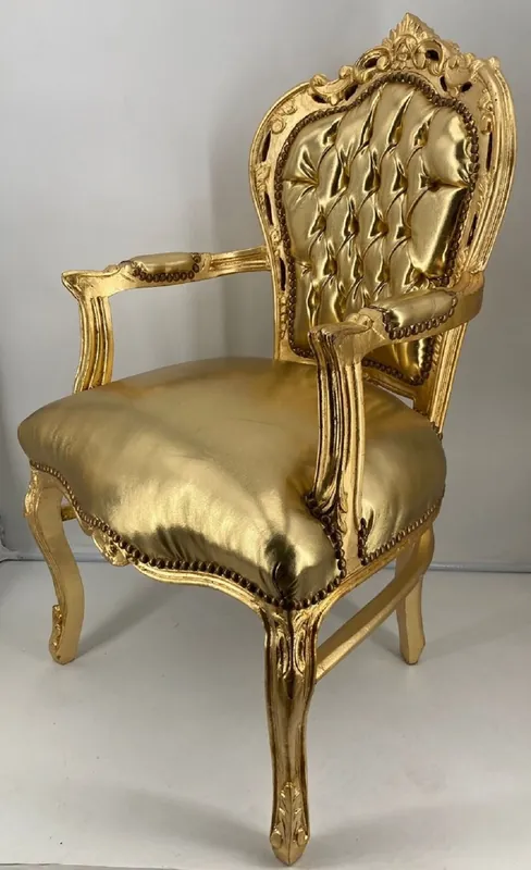 Casa Padrino Barock Esszimmerstuhl mit Armlehnen Gold / Gold - Handgefertigter Kunstleder Stuhl im Barockstil - Barock Esszimmer Möbel Sale