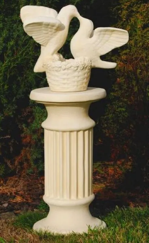 Casa Padrino Barock Säule mit Korb und Tauben Sandfarben 40 x 30 x H. 108 cm - Prunkvolle Gartensäule im Barockstil - Gartendeko Stein Säule - Barock Garten & Terrassen Deko Accessoires Preisknaller