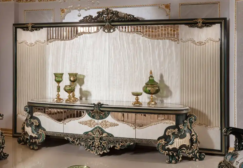 Casa Padrino Luxus Barock TV Schrank Creme / Weiß / Grün / Gold - Prunkvolles Wohnzimmer Sideboard mit Rückwand - Barock Wohnzimmer Möbel - Luxus Möbel im Barockstil - Edel & Prunkvoll Top-Angebot