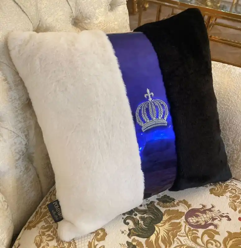 Harald Glööckler Luxus Deko Kissen Pompöös by Casa Padrino Weiß / Schwarz / Royal Blau - Glööckler Kissen - Designer Zierkissen - Harald Glööckler Designer Deko Accessoires Angebot