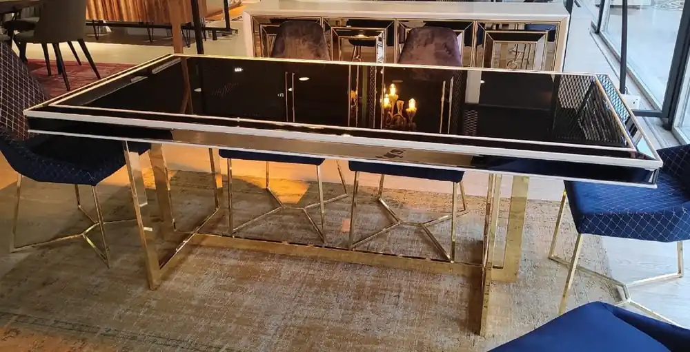 Casa Padrino Luxus Esstisch Weiß / Gold 208 x 101 x H. 80 cm - Rechteckiger Küchentisch mit Glasplatte - Esszimmer Möbel - Küchen Möbel - Luxus Möbel - Luxus Einrichtung - Möbel Luxus Online Kaufen