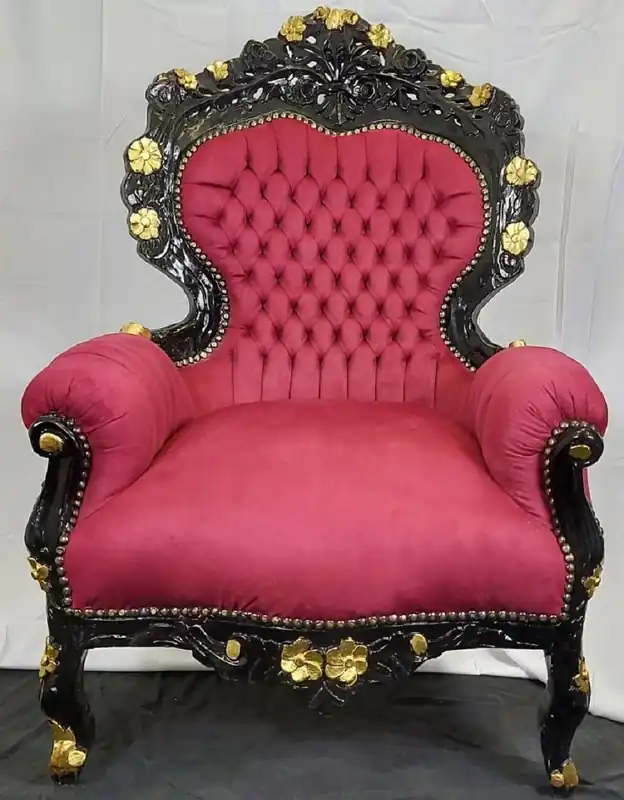 Casa Padrino Barock Wohnzimmer Sessel Bordeauxrot / Schwarz / Gold - Handgefertigter Antik Stil Wohnzimmer Sessel mit edlem Satinstoff - Wohnzimmer Möbel - Barock Möbel - Edel & Prunkvoll Preiswert