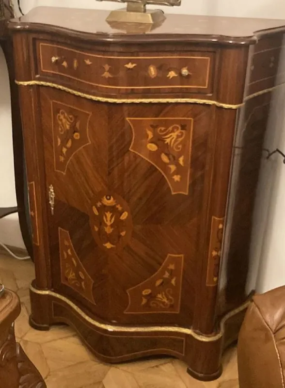Casa Padrino Barock Kommode mit Schublade und Tür Braun Intarsien / Gold - Handgefertigter Massivholz Schrank im Barockstil - Möbel im Barockstil - Barock Möbel - Barock Einrichtung Must-Have