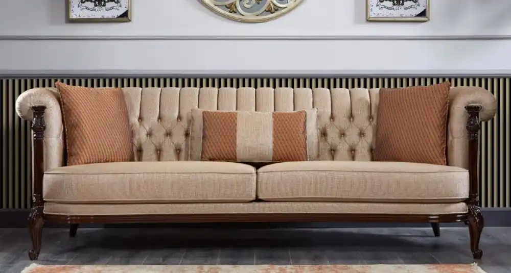 Casa Padrino Luxus Barock Chesterfield Sofa Beige / Dunkelbraun - Prunkvolles Wohnzimmer Sofa - Barockstil Wohnzimmer Möbel - Luxus Möbel im Barockstil - Barock Einrichtung - Edel & Prunkvoll Preisreduziert