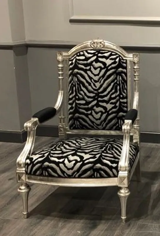 Casa Padrino luxury baroque armchair black / silver / antique silver - Living room armchair in baroque style - Baroque living room furniture Beliebt