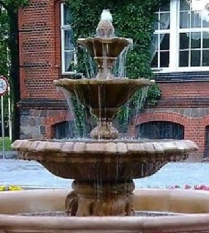 Neu Casa Padrino baroque fountain brown Ø 145 x H. 180 cm - Garden decoration fountain - Magnificent baroque garden decoration accessories