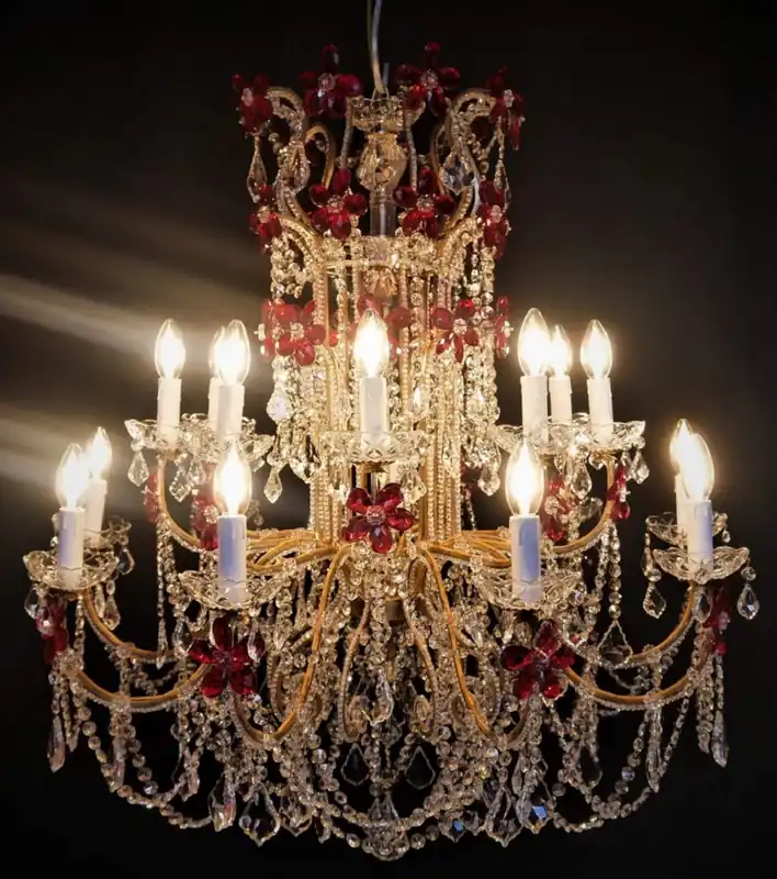 Casa Padrino luxury baroque crystal glass chandelier red / gold Ø 90 x H. 100 cm - Hotel & Restaurant Chandelier - Baroque Lights - Noble & Magnificent - Luxury Quality - Made in Italy Highlight