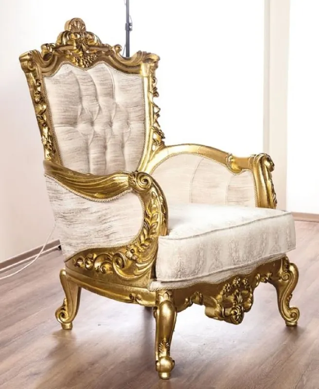 Casa Padrino luxury baroque living room armchair cream / gold - Magnificent armchair with pattern - Handmade baroque living room furniture Super-Preis