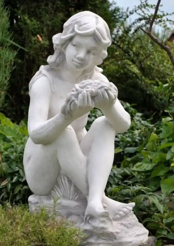 Jetzt Bestellen Casa Padrino Art Nouveau gargoyle sculpture seated woman white 24 x 46 x H. 62 cm - Elegant gargoyle stone figure - Baroque & Art Nouveau Garden Decoration Accessories