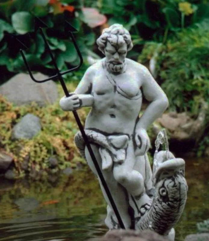 Markenprodukt Casa Padrino Art Nouveau gargoyle sculpture neptune with fish gray / black 23 x 23 x H. 70 cm - Elegant gargoyle stone figure - Baroque & Art Nouveau Garden Decoration Accessories