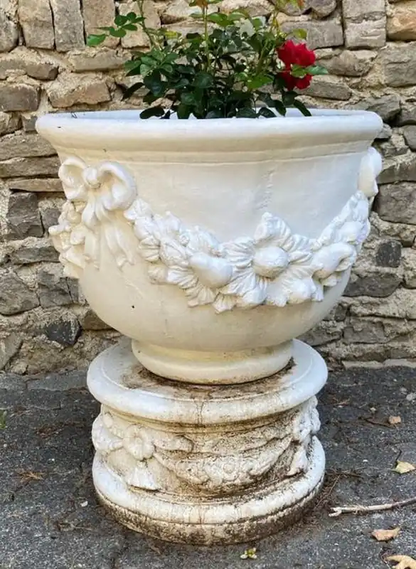 Casa Padrino baroque flower pot with pedestal white Ø 47 x H. 79 cm - Magnificent plant pot with round pedestal in the baroque style - Baroque garden decoration accessories Neuheit