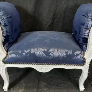 Casa Padrino baroque stool purple pattern / white - Handmade antique style stool - Baroque style stool - Living room furniture in baroque style - Baroque style furniture - Baroque furniture Preisknaller