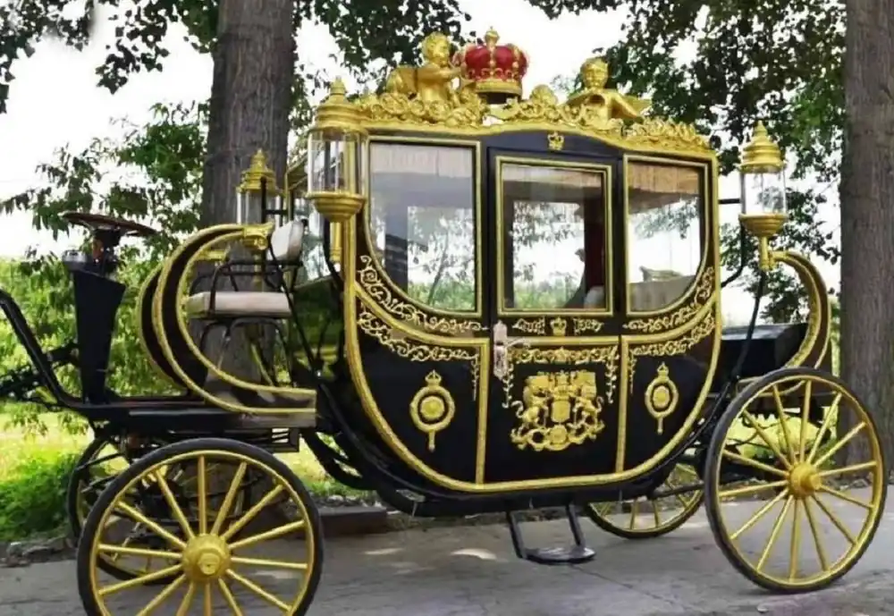 Solange Der Vorrat Reicht Casa Padrino baroque horse drawn carriage black / gold / red - Magnificent carriage in baroque style - Baroque wedding carriage - Baroque royal carriage - Baroque furniture - Noble & Magnificent