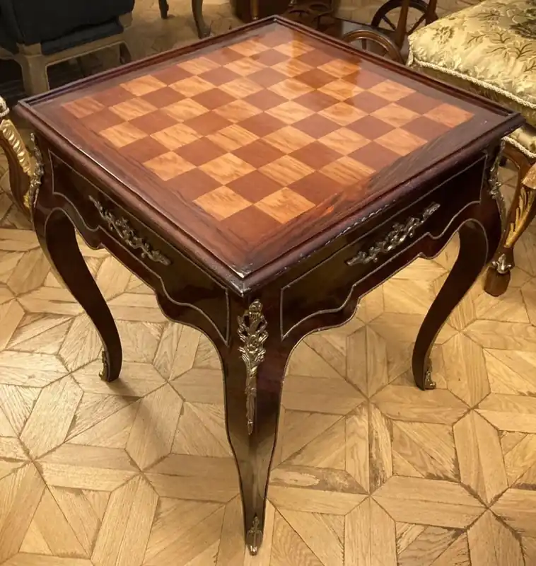 Bestseller Casa Padrino baroque side table with chess & backgammon playing surface dark brown / brown / brass 60 x 60 x H. 71 cm - Antique style furniture - Baroque furniture - Noble & Magnificent