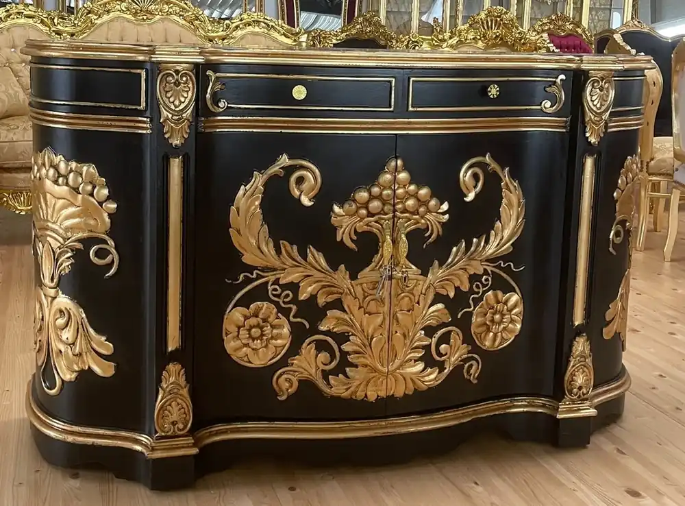 Casa Padrino baroque sideboard black / gold - Handmade baroque style solid wood cabinet with 2 doors and 2 drawers - Living room furniture in baroque style - Baroque furniture - Noble & Magnificent Preis Gesenkt