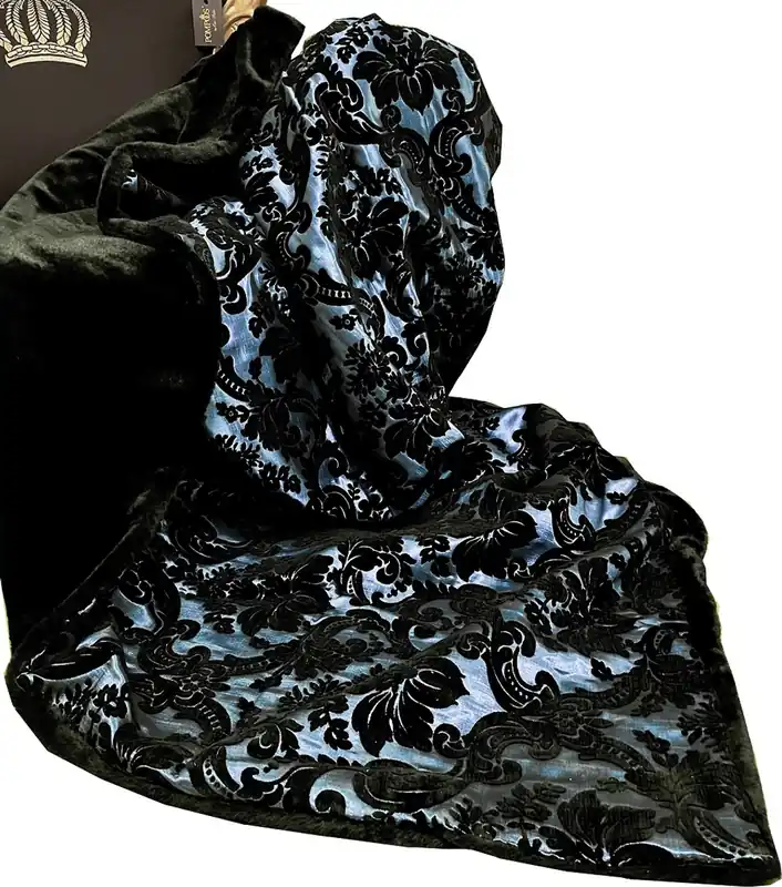 Solange Der Vorrat Reicht Luxury blanket Pompöös by Casa Padrino baroque turquoise pattern / black by Harald Glööckler with a noble bouquet pattern fabric