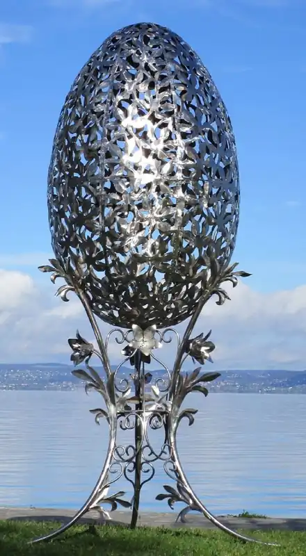 Solange Der Vorrat Reicht Casa Padrino luxury baroque XXL stainless steel garden sculpture egg silver 107 x 95 x H. 200 cm - Huge XXL garden decoration - Luxury outdoor decoration - Garden decoration accessories