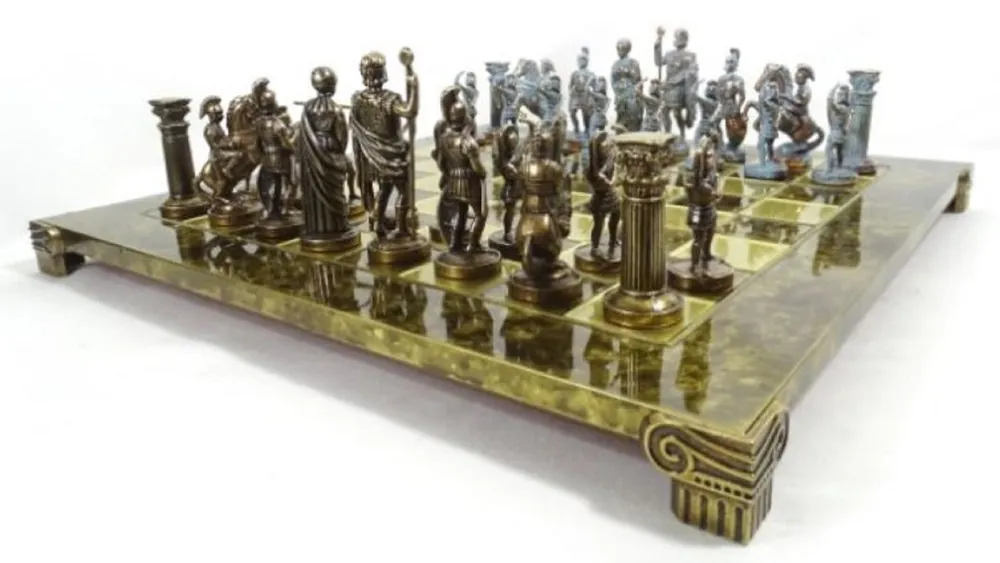 Direkt Vom Hersteller Casa Padrino luxury chess set 44 x 44 cm - Roman chess set - Handmade brass chess board with brass chess pieces - Luxury decorative accessories