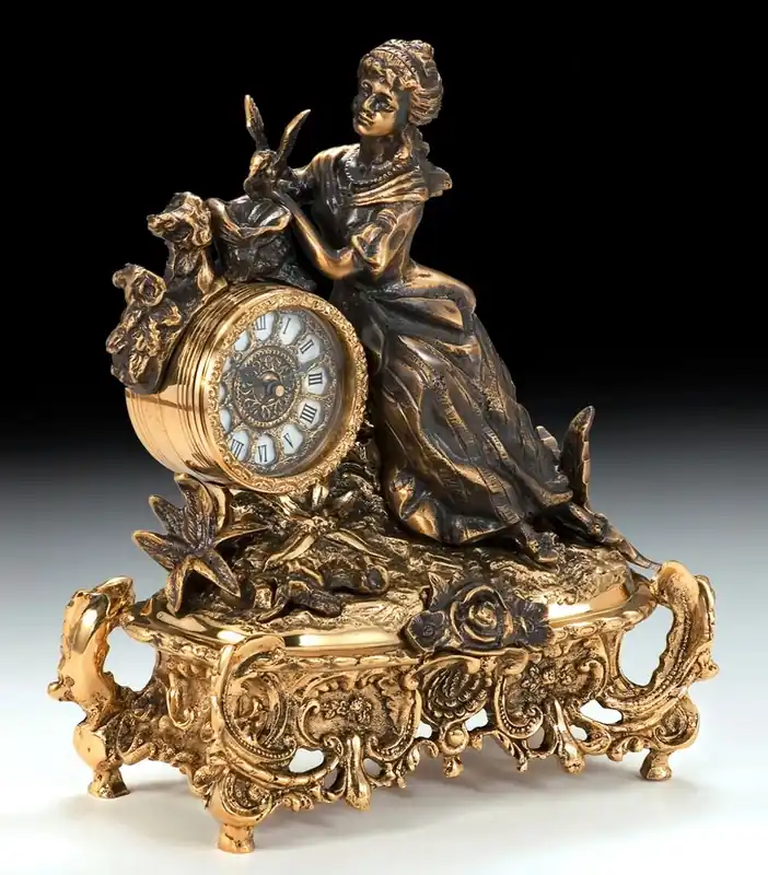 Neu Casa Padrino luxury baroque table clock gold / bronze 28 x H. 35 cm - Handmade bronze clock baroque style - Baroque desk clock - Baroque desk decoration - Baroque decorative accessories