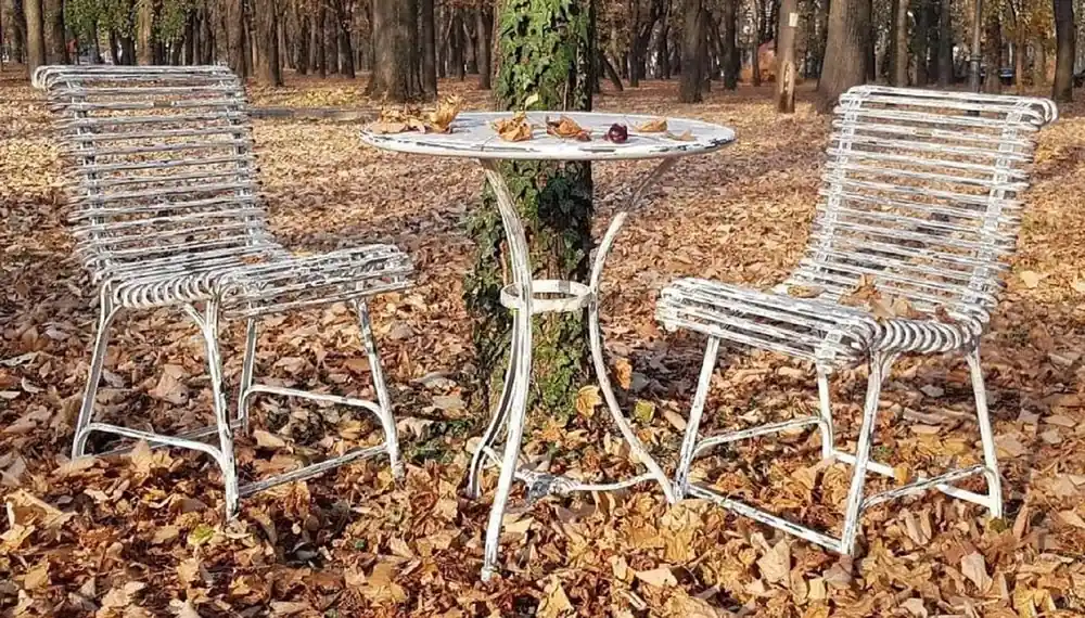 Casa Padrino Art Nouveau Wrought Iron Garden Furniture Set Antique White - 1 Round Art Nouveau Garden Table & 2 Art Nouveau Garden Chairs - Baroque & Art Nouveau Gastronomy & Garden Furniture Abverkauf