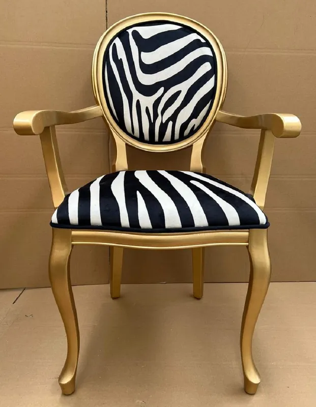 Begrenztes Angebot Casa Padrino luxury baroque dining chair zebra / gold - Handmade baroque style chair with armrests and elegant velvet fabric - Dining room furniture in baroque style