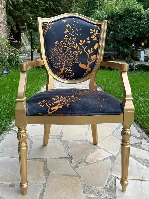 Casa Padrino Luxury Art Deco Dining Room Chair Black / Gold - Elegant Solid Wood Chair with Armrests - Art Deco Dining Room Furniture Geprüft