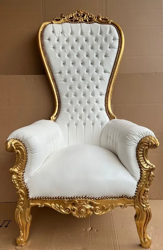 Casa Padrino baroque throne armchair with faux leather and rhinestones white / gold - Magnificent royal armchair - Handmade wedding armchair - Baroque giant armchair - Baroque furniture Nur Für Kurze Zeit