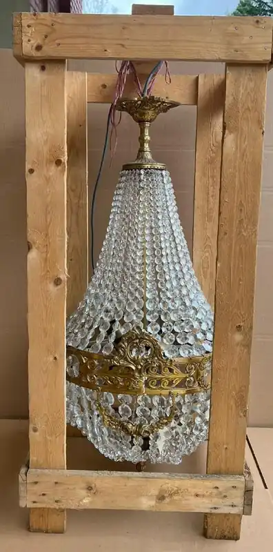 Letzte Chance Casa Padrino baroque crystal chandelier brass Ø 45 x H. 95 cm - Round baroque style chandelier - Baroque living room chandelier - Noble & Magnificent
