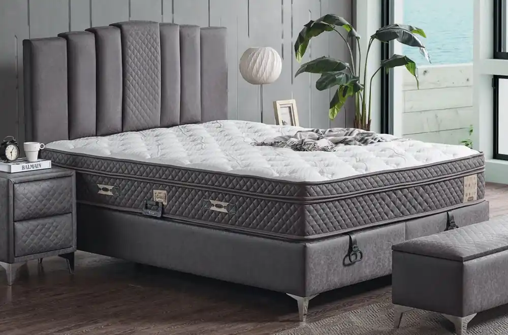 Preisknaller Casa Padrino luxury double bed gray / white / silver 180 x 200 cm - Solid wood bed with headboard and mattress - Bedroom furniture - Hotel furniture - Luxury furniture - Luxury interior